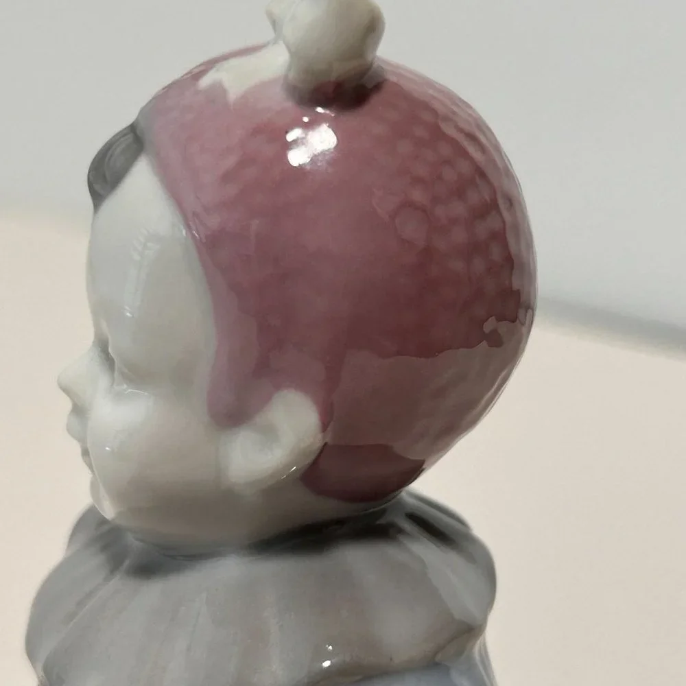 Gerold Porzellan‎ Figurine Little Girl In Nightgown Bavaria West Germany No Box